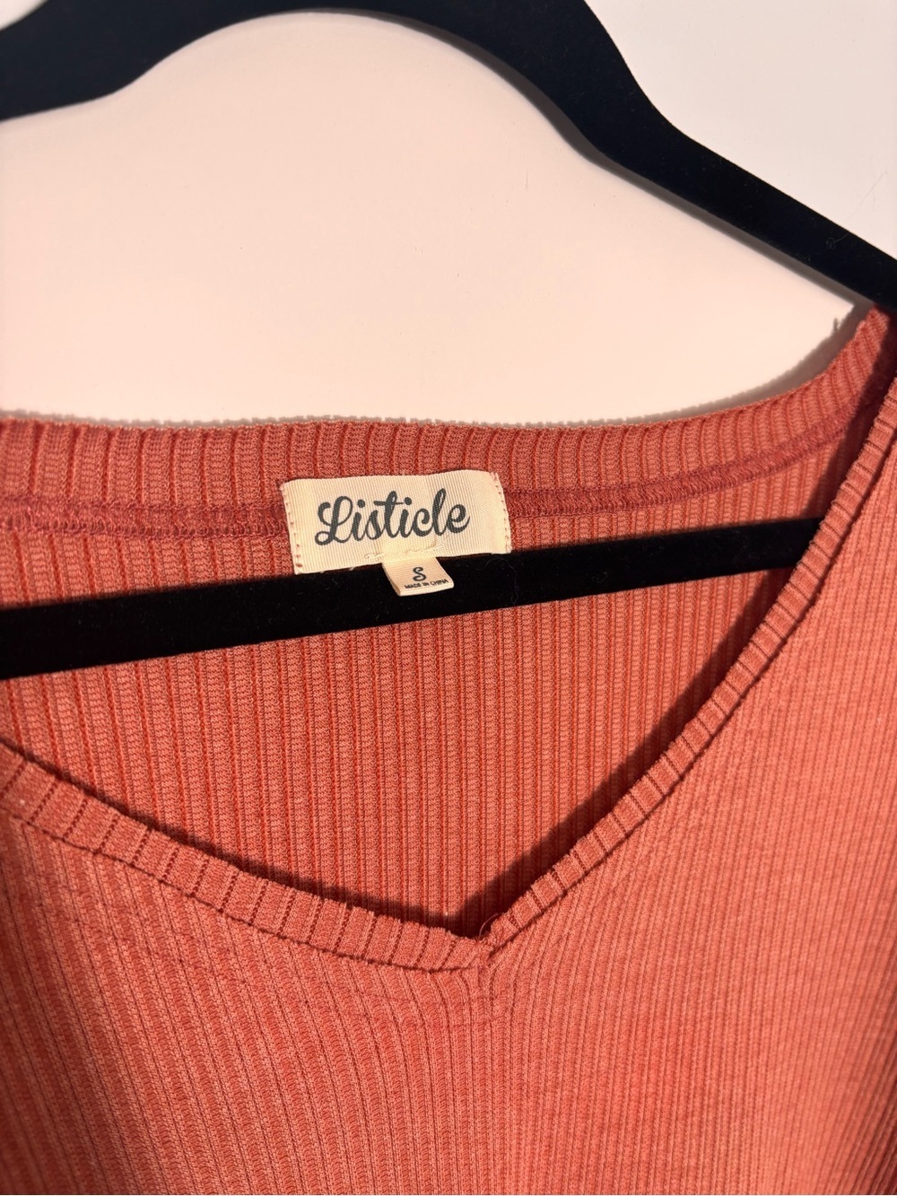 Listicle Terracotta Mauve Ribbed V Neck Oversized Top Size Small Stretch Casual - Picture 3 of 4